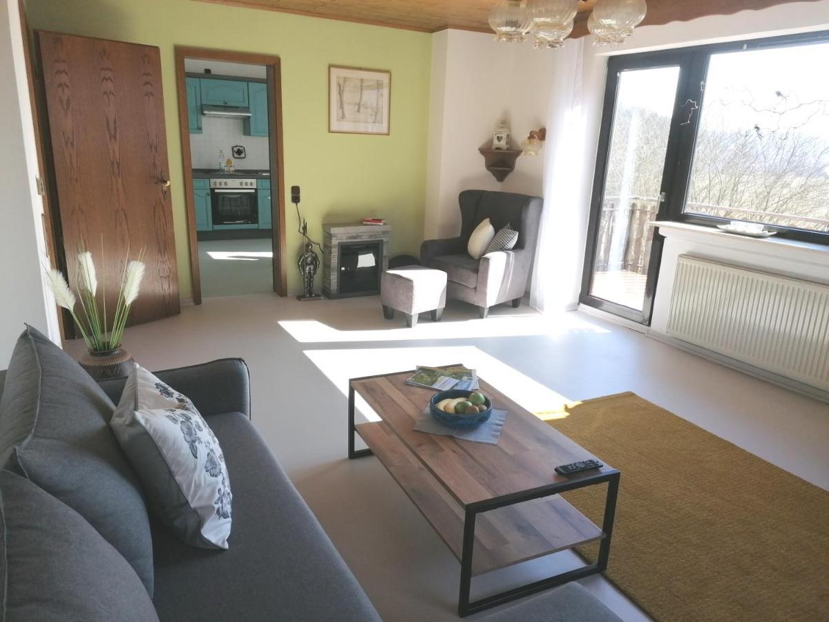 Ferienwohnung Christine Mit Sauna Und Whirlpool Utzerath Ngoại thất bức ảnh