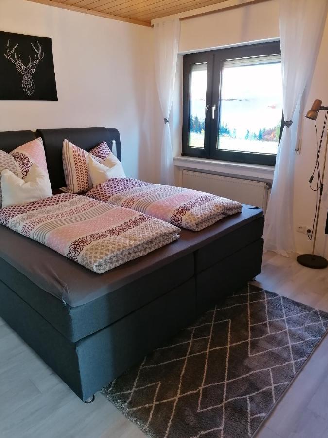 Ferienwohnung Christine Mit Sauna Und Whirlpool Utzerath Ngoại thất bức ảnh